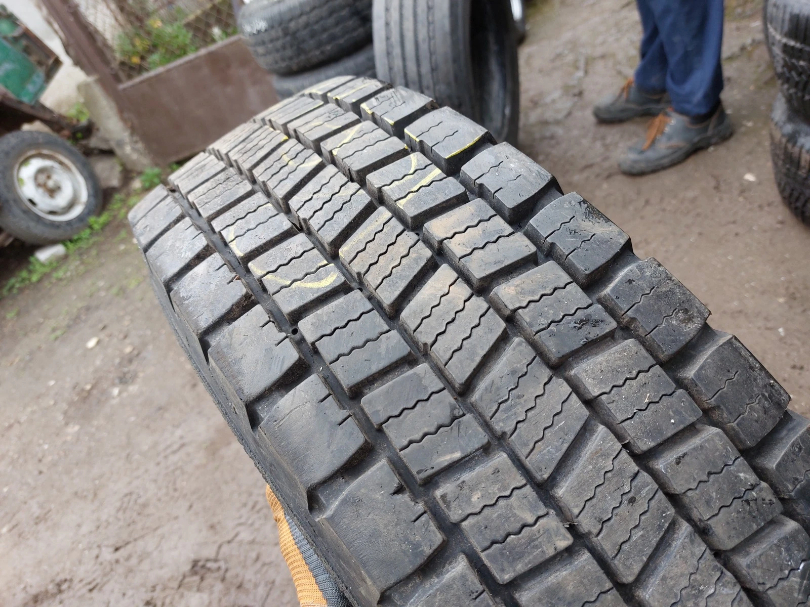 ���� 225/75R17.5 | Mobile.bg � ����������� 1