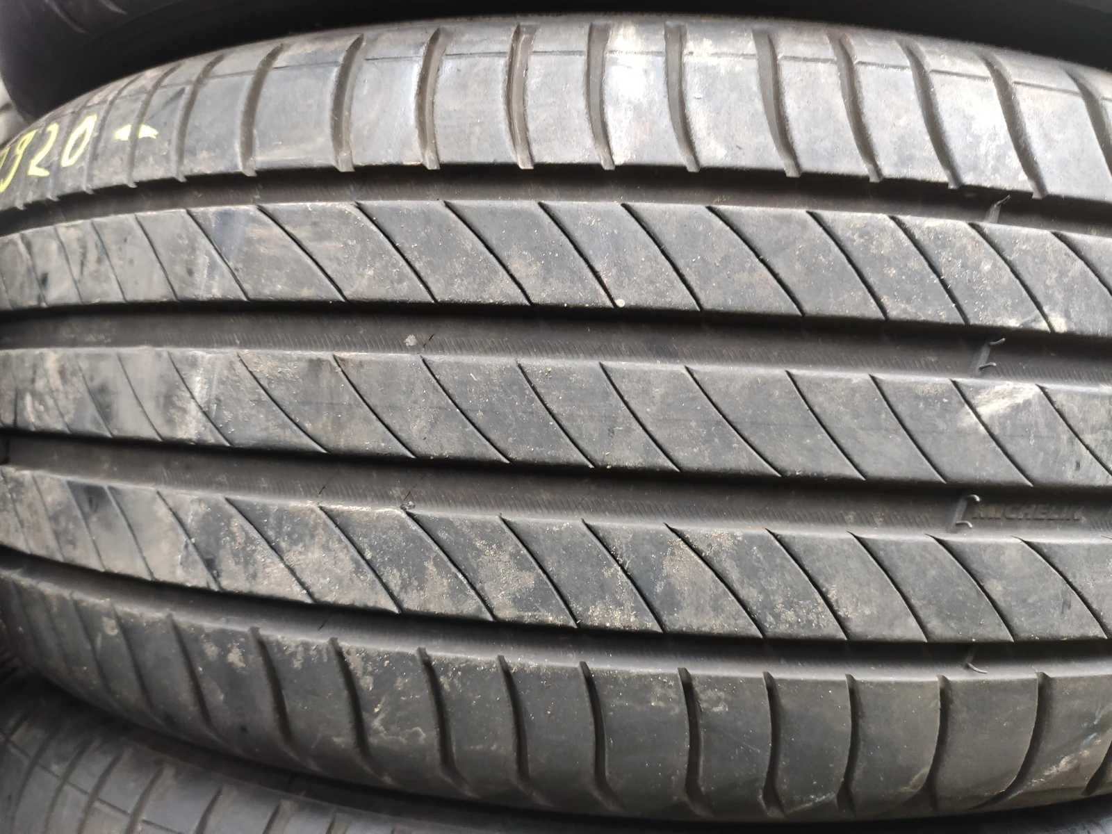 Гуми Летни 215/55R17, снимка 3 - Гуми и джанти - 54655586