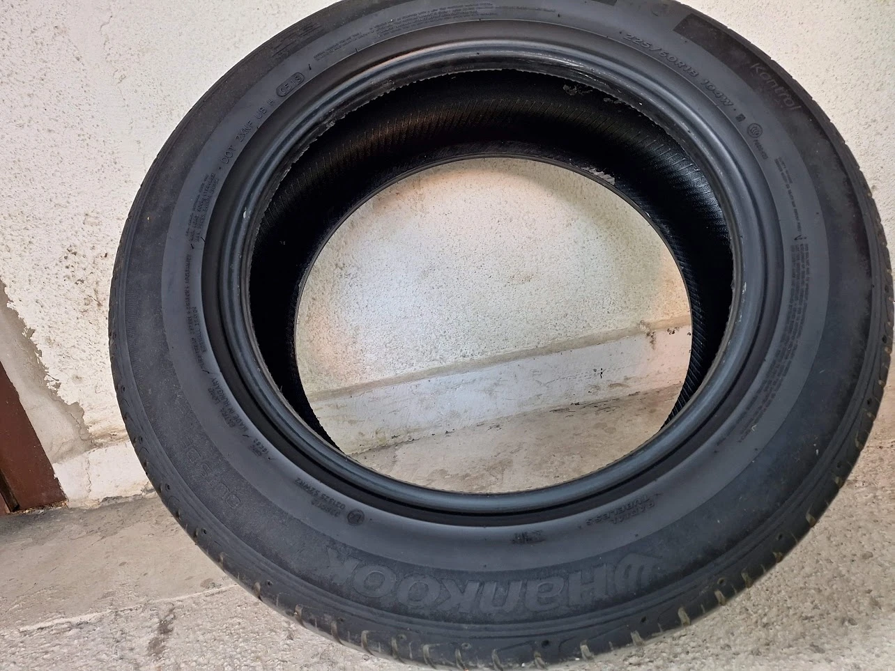 Гуми Летни 225/60R18