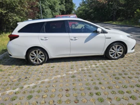 Toyota Auris HSD HIGH Plus (Chic Xtra), снимка 4