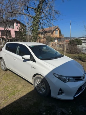 Toyota Auris, снимка 2