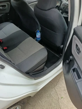 Обява за продажба на Toyota Yaris ~13 700 лв. - изображение 7