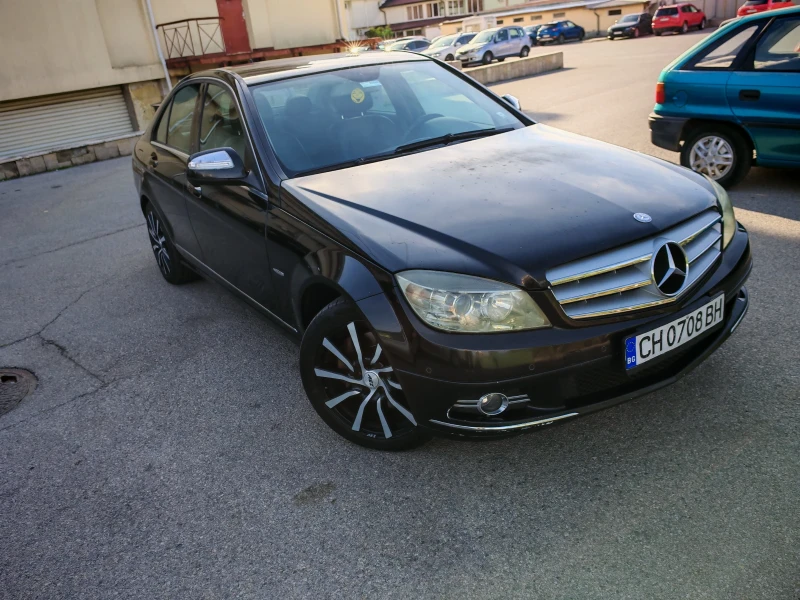 Mercedes-Benz C 320 Avangard, снимка 2 - Автомобили и джипове - 47511824