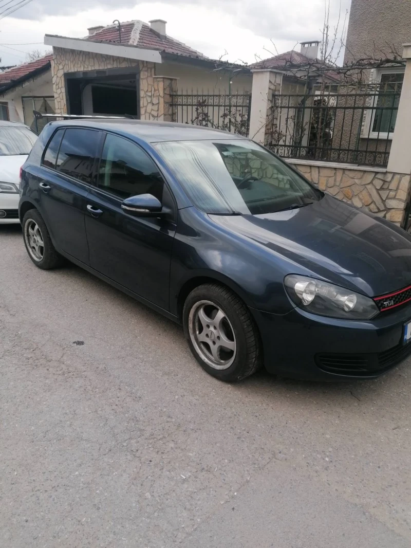 VW Golf 1.6 tdi, снимка 10 - Автомобили и джипове - 47681666