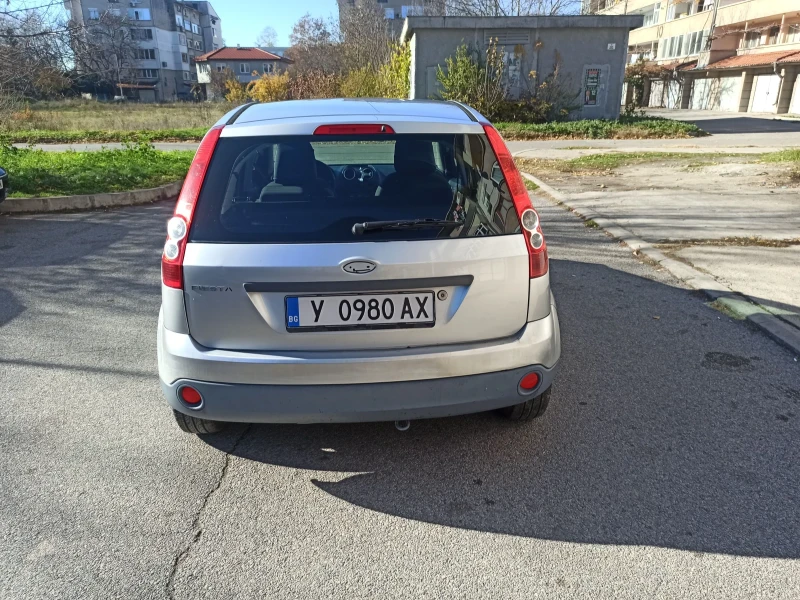 Ford Fiesta 1.3, снимка 2 - Автомобили и джипове - 48099463