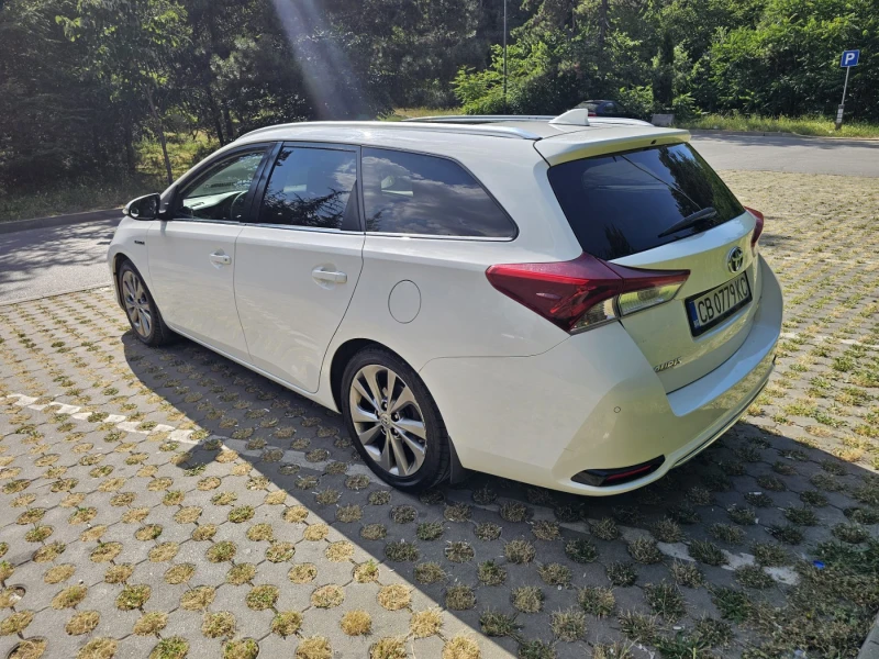 Toyota Auris HSD HIGH Plus (Chic Xtra), снимка 6 - Автомобили и джипове - 52523650