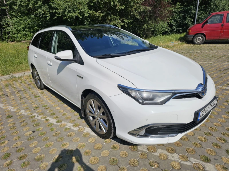 Toyota Auris HSD HIGH Plus (Chic Xtra)