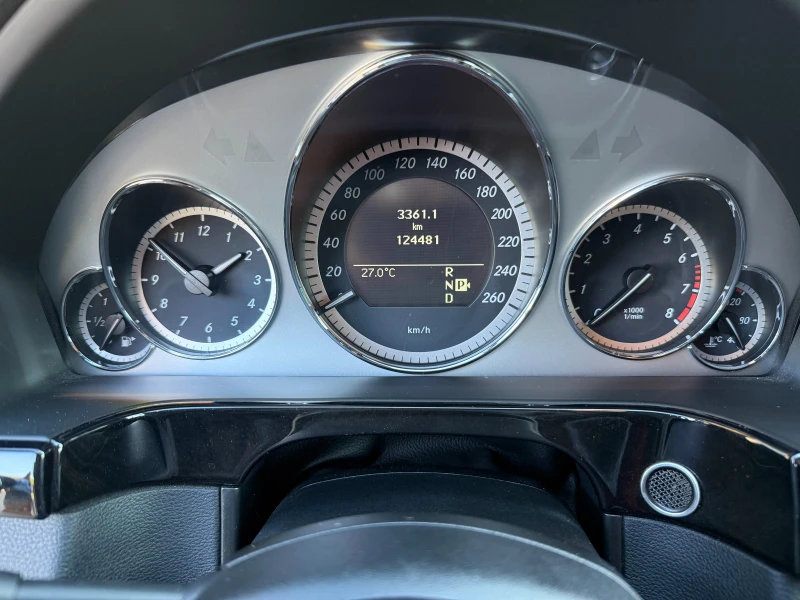 Mercedes-Benz E 350 AMG Sport 130000 км, снимка 11 - Автомобили и джипове - 51265151