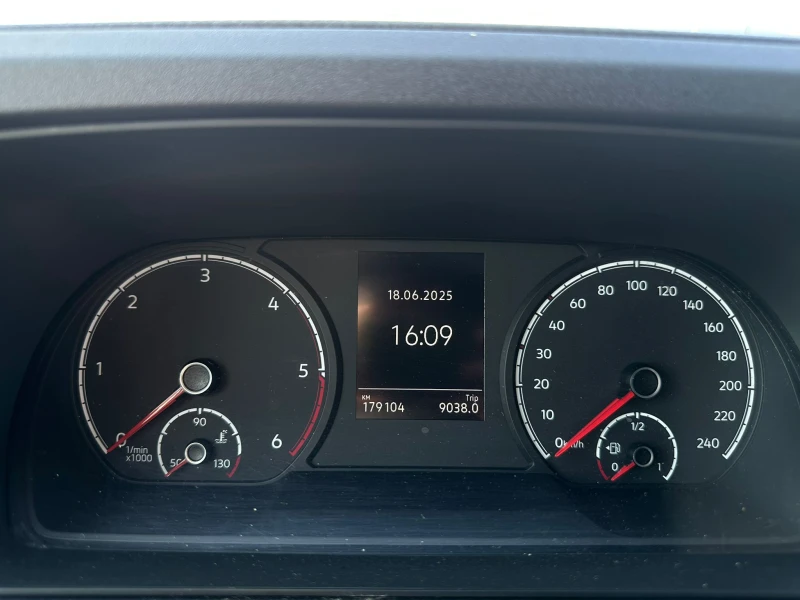 VW Caddy / 2.0 TDI / EURO 6 / TOP /, снимка 15 - Автомобили и джипове - 52328866