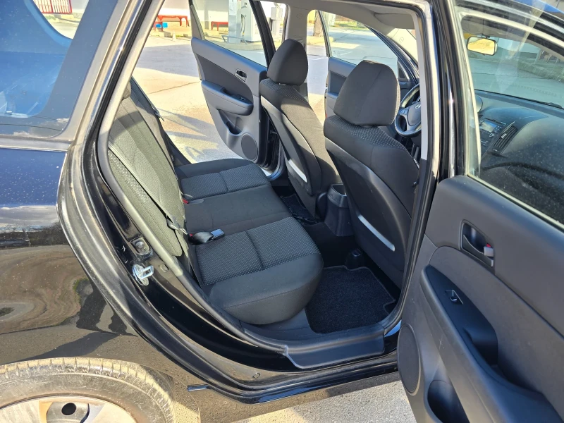 Hyundai I30 1.6, снимка 8 - Автомобили и джипове - 52502135