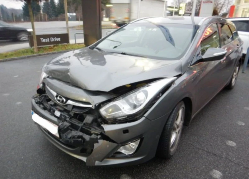Hyundai I40 1.7d, снимка 2 - Автомобили и джипове - 53137354