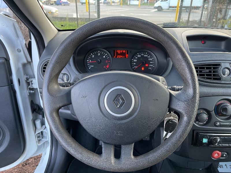 Renault Clio 1.5DCI EURO5B ТОВАРЕН 2бр., снимка 9 - Автомобили и джипове - 34763355