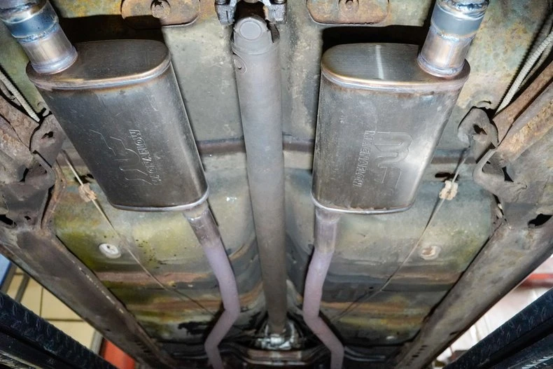 Pontiac Gto, снимка 10 - Автомобили и джипове - 53920051