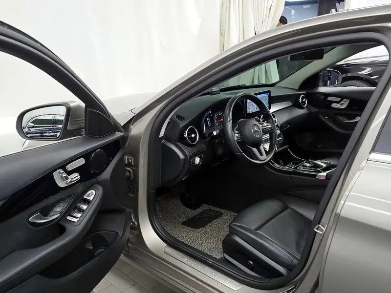 Mercedes-Benz C 200 W205 , снимка 10 - Автомобили и джипове - 56293233