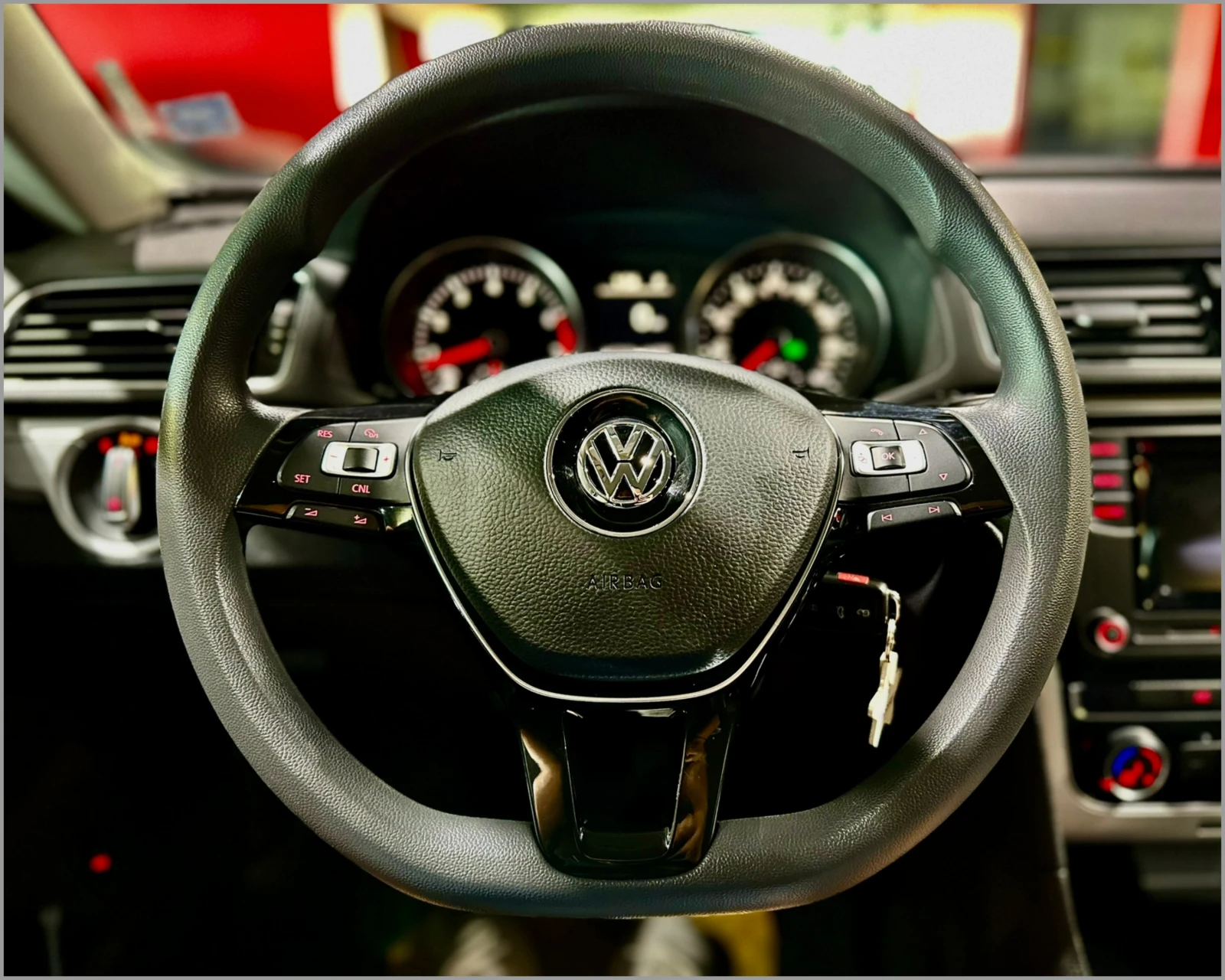 VW Passat 2.0 TSI - изображение 10