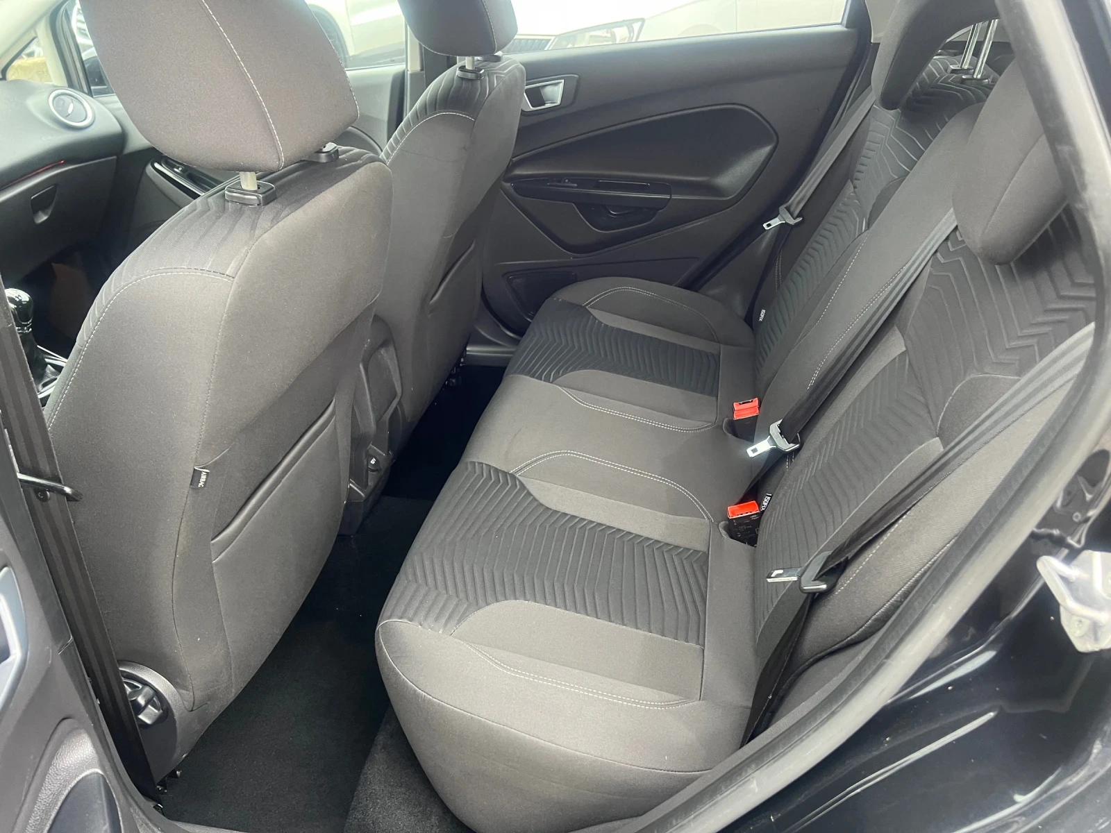 Ford Fiesta 15tdci TITANIUM | Mobile.bg — изображение 13