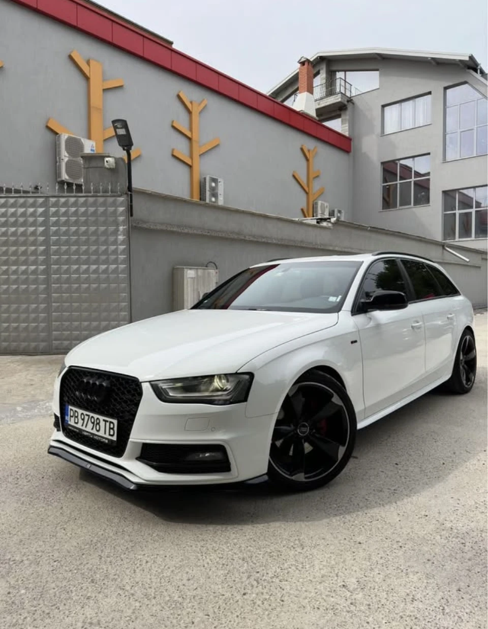 Audi A4 3xS-line - изображение 2