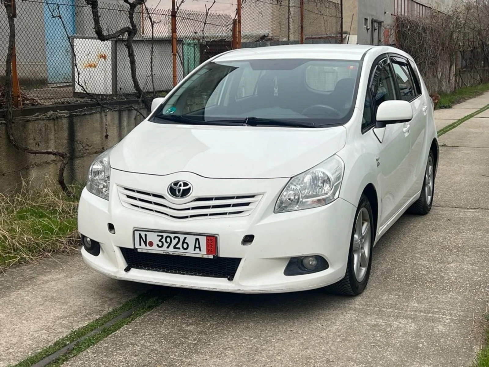 Toyota Verso НАВИ / КАМЕРА / ПЕЧКА - изображение 6