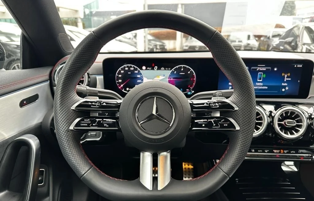 Mercedes-Benz CLA 220 d = AMG Line= Advanced Plus Гаранция - изображение 9