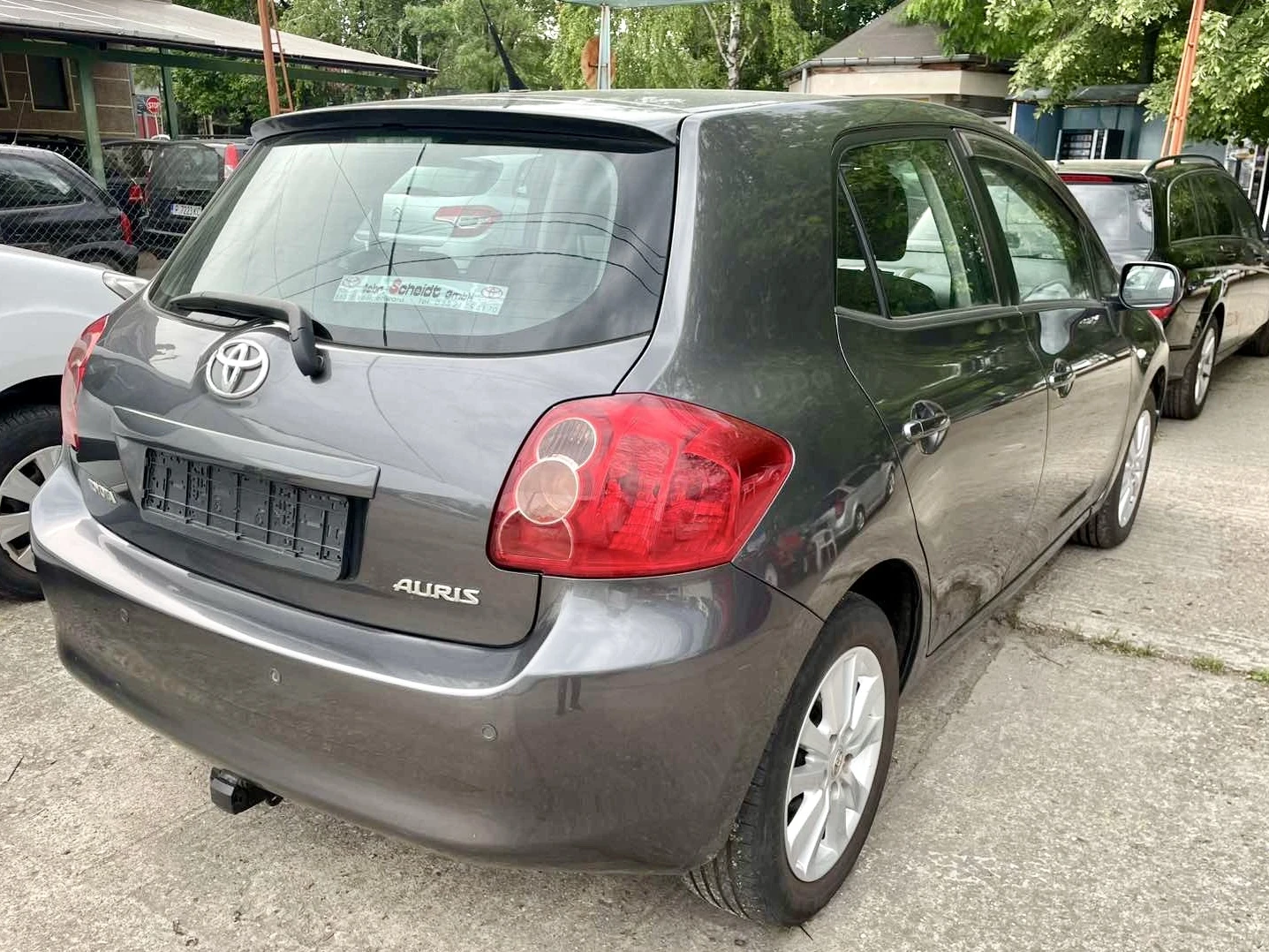 Toyota Auris 1.6i - изображение 5