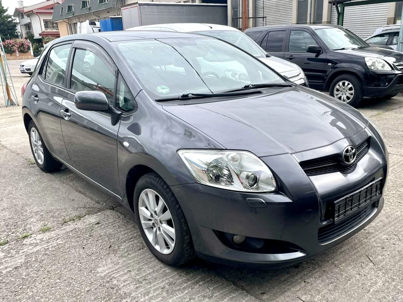 Toyota Auris 1.6i - изображение 3