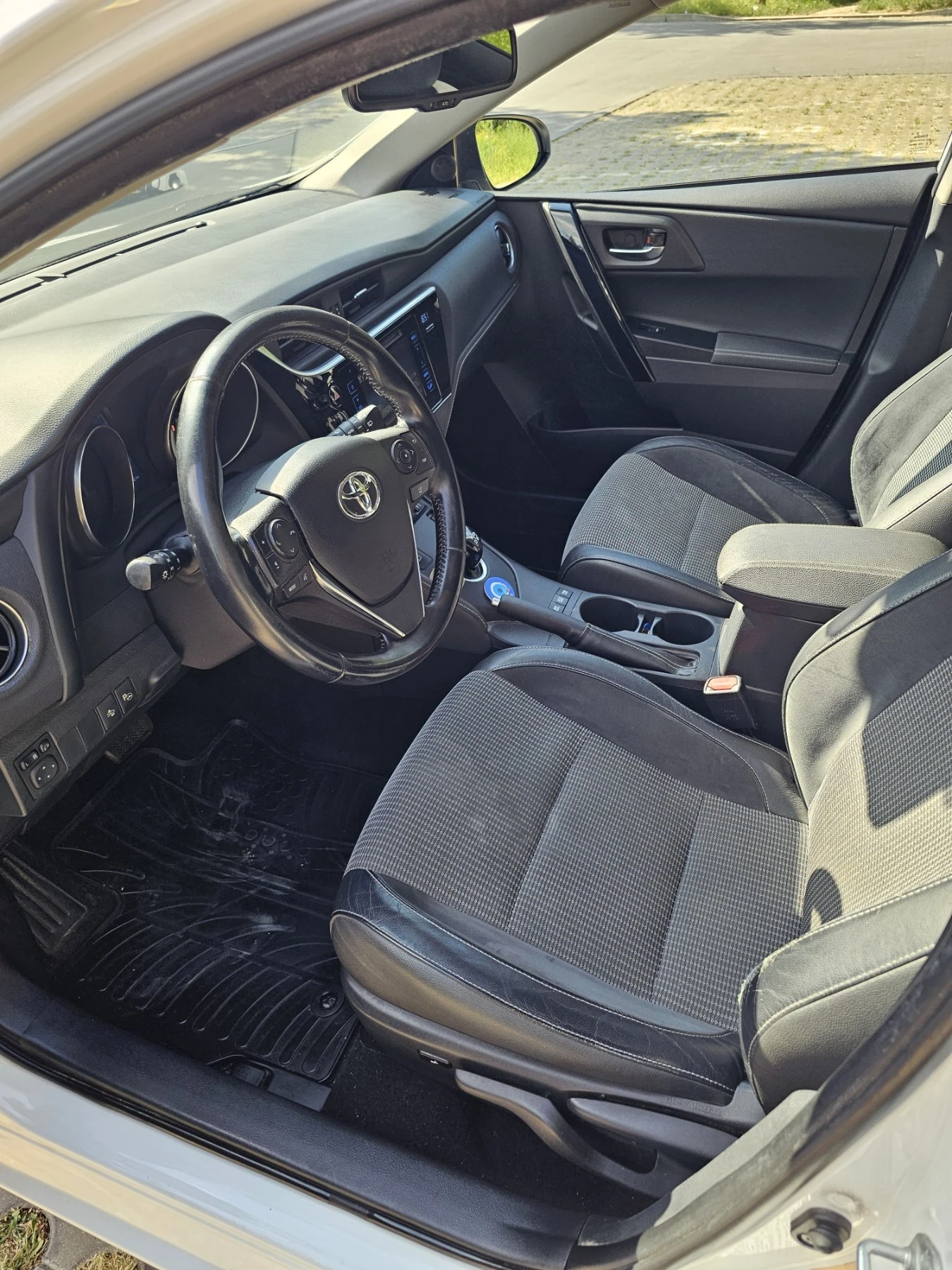 Toyota Auris HSD HIGH Plus (Chic Xtra) | Mobile.bg   11