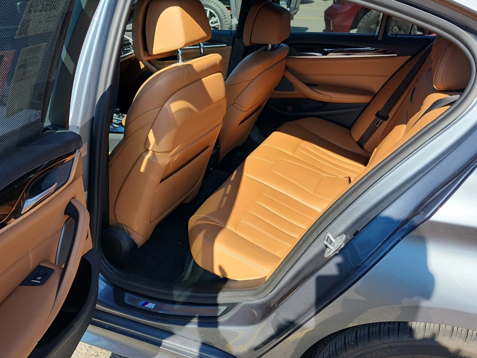 BMW 550 XDRIVE * CARFAX* АВТОФИНАНСИРАНЕ* Цена до България - изображение 8