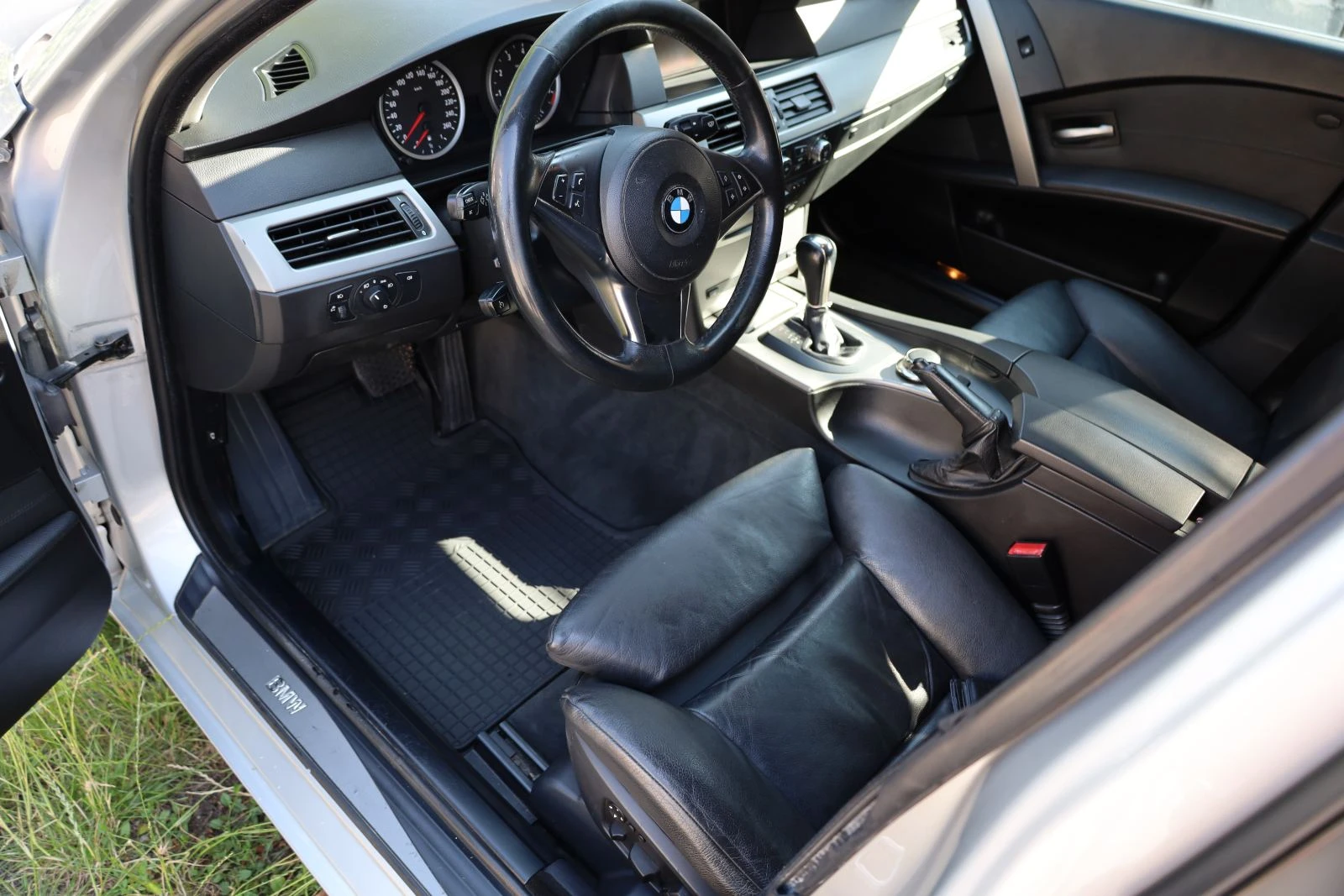 BMW 525 XI - изображение 10