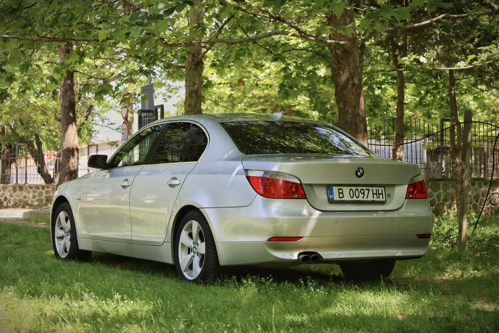 BMW 525 XI - изображение 7