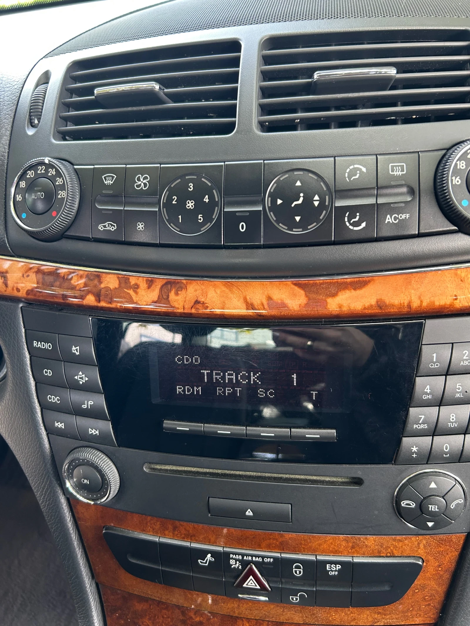 Mercedes-Benz E 200 Kompressor - | Mobile.bg   16