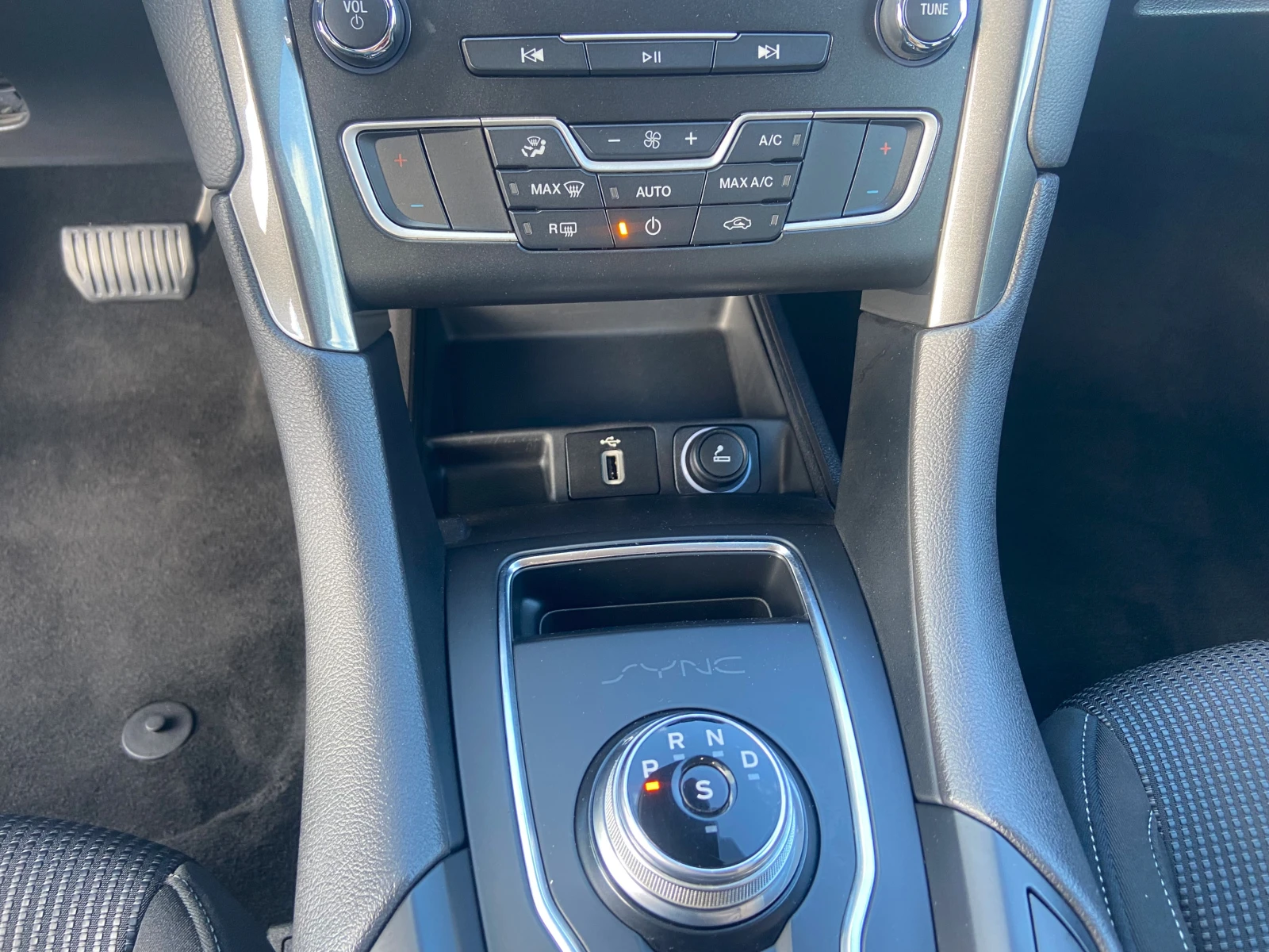 Ford Mondeo 2.0tdci-Titanium-   ! | Mobile.bg   12