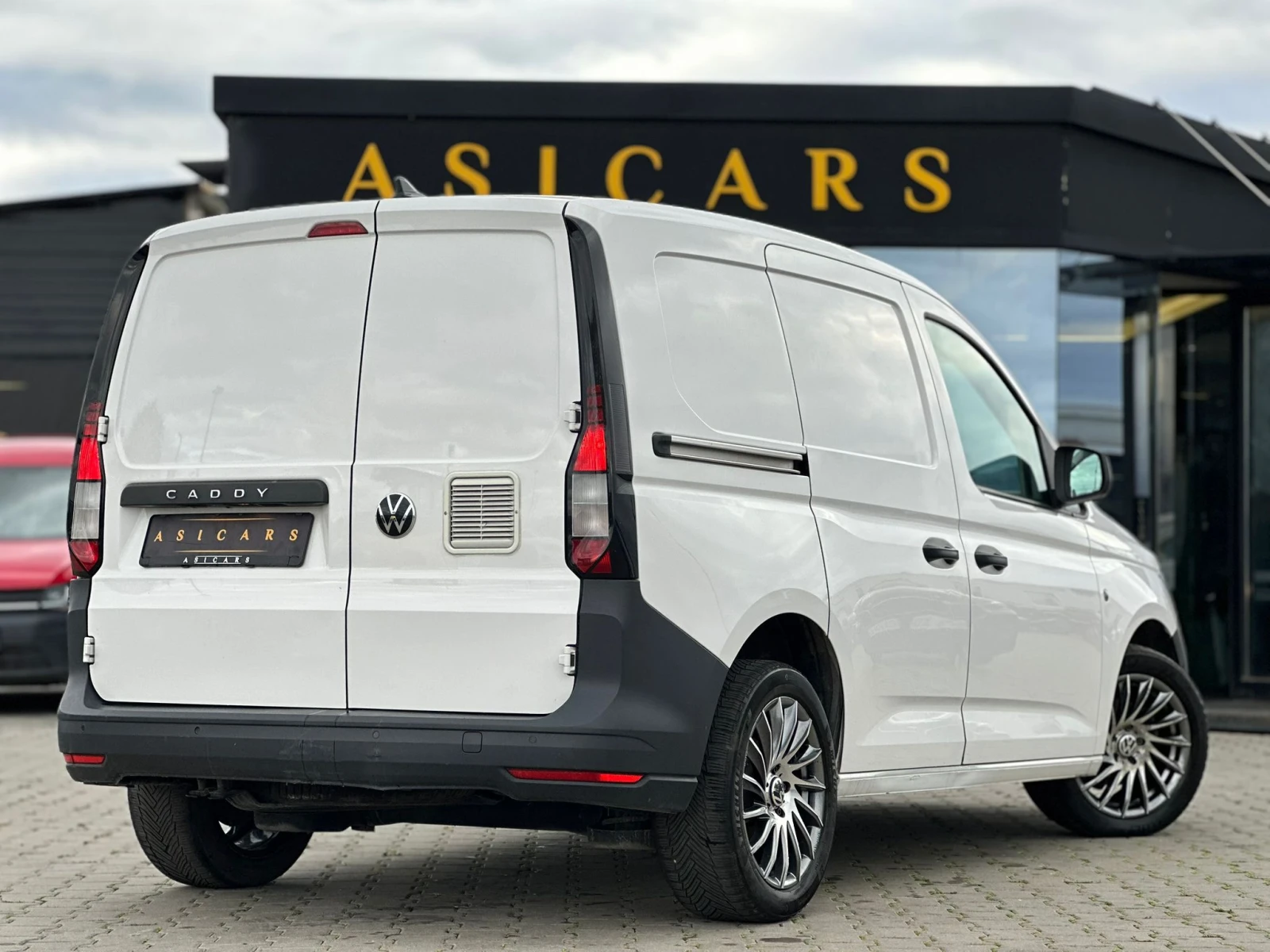 VW Caddy / 2.0 TDI / EURO 6 / TOP / - изображение 5