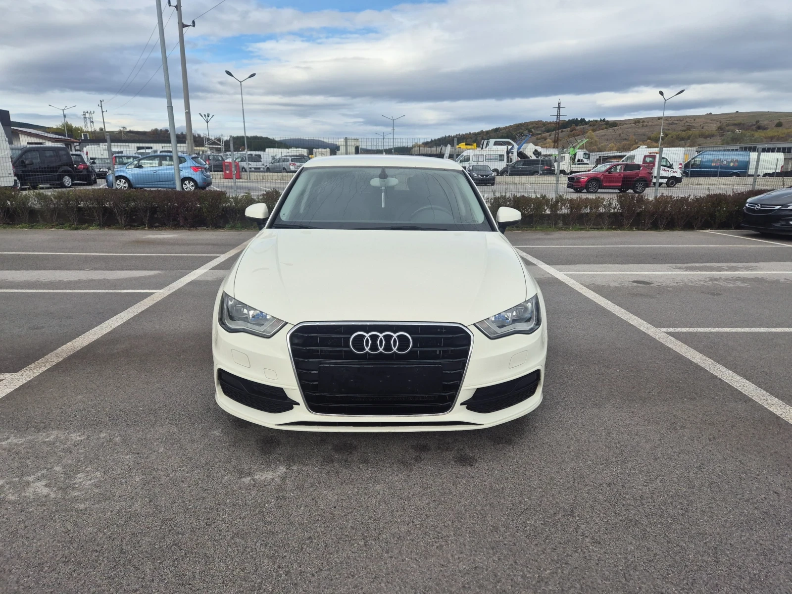 Audi A3 1.6 tdi S-LINE - изображение 2