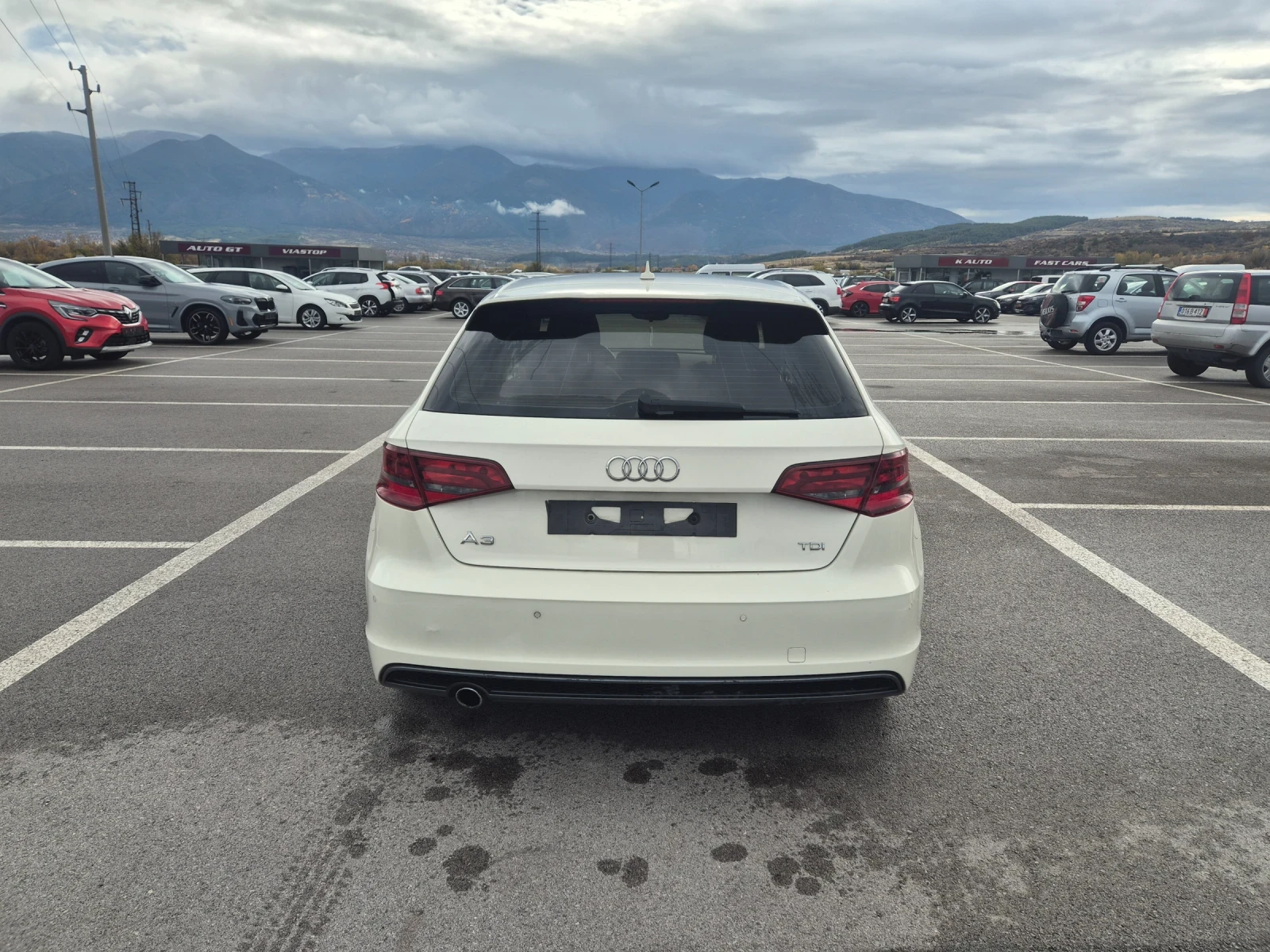 Audi A3 1.6 tdi S-LINE - изображение 4