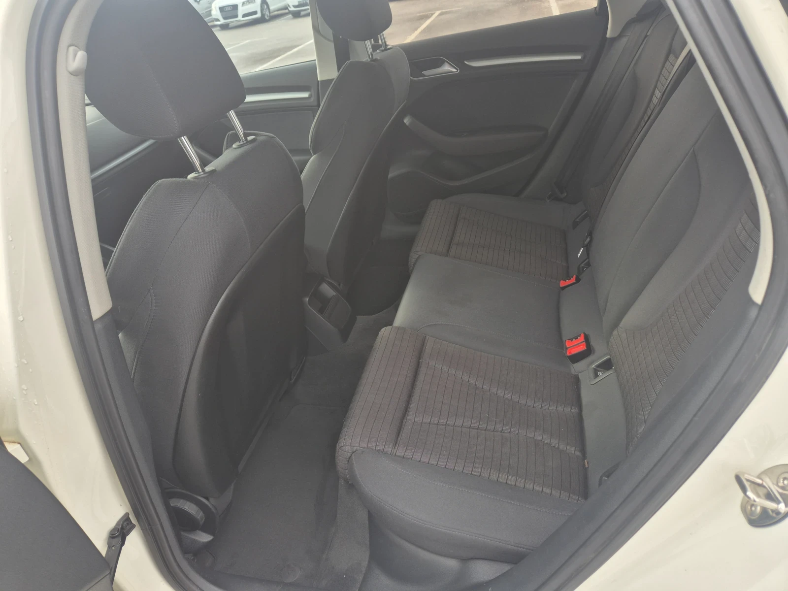 Audi A3 1.6 tdi S-LINE - изображение 7