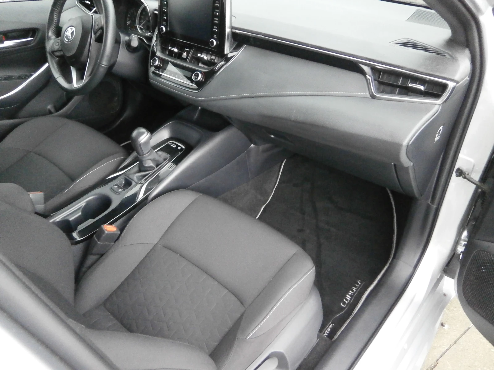 Toyota Corolla 1.8 Hybrid | Mobile.bg � ����������� 10