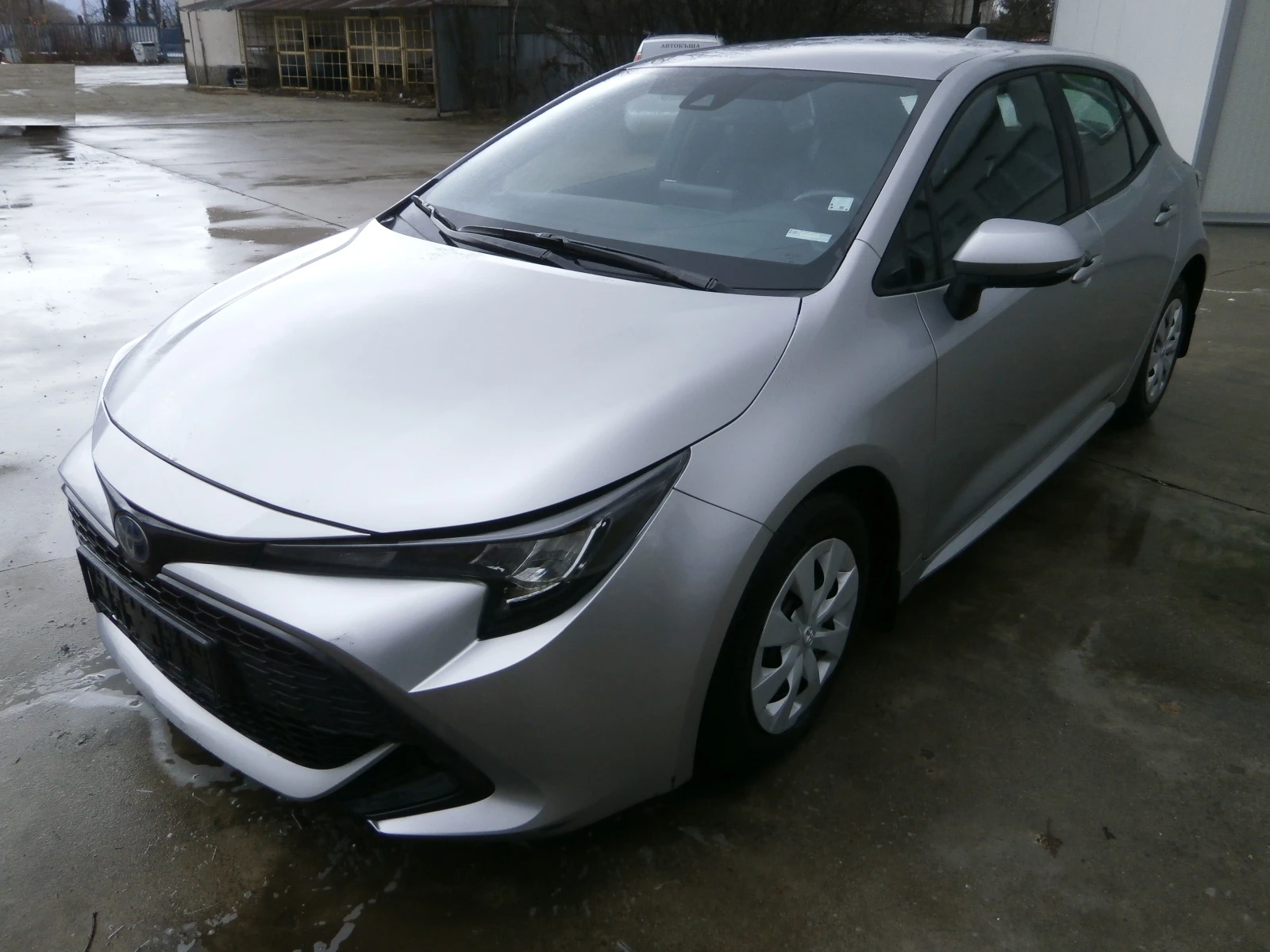 Toyota Corolla 1.8 Hybrid | Mobile.bg � ����������� 3