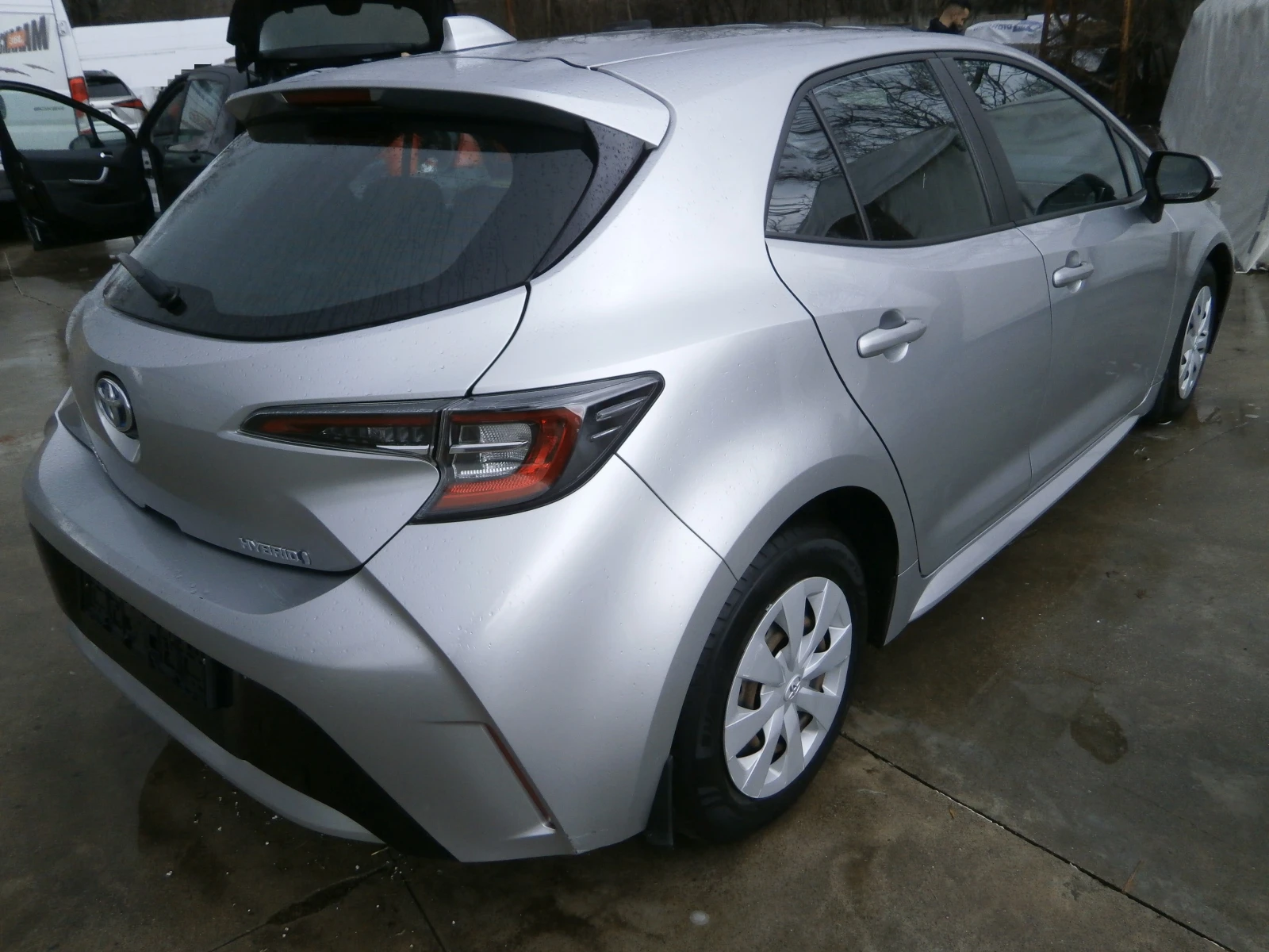 Toyota Corolla 1.8 Hybrid | Mobile.bg � ����������� 4