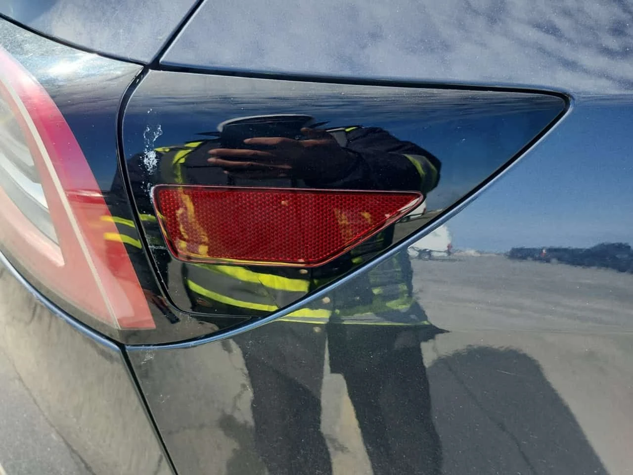 Tesla Model Y  LONG RANGE AWD| АВТОПИЛОТ| 360| ТЕРМОПОМПА| CARFA, снимка 7 - Автомобили и джипове - 53818781