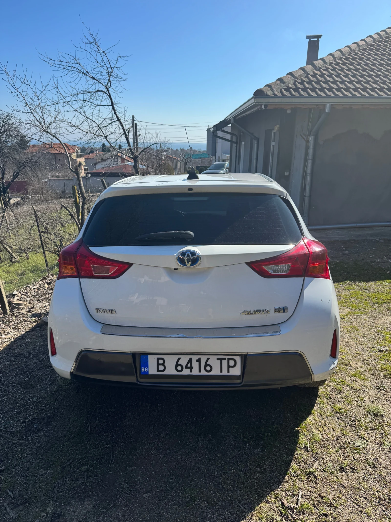 Toyota Auris, снимка 3 - Автомобили и джипове - 54160907