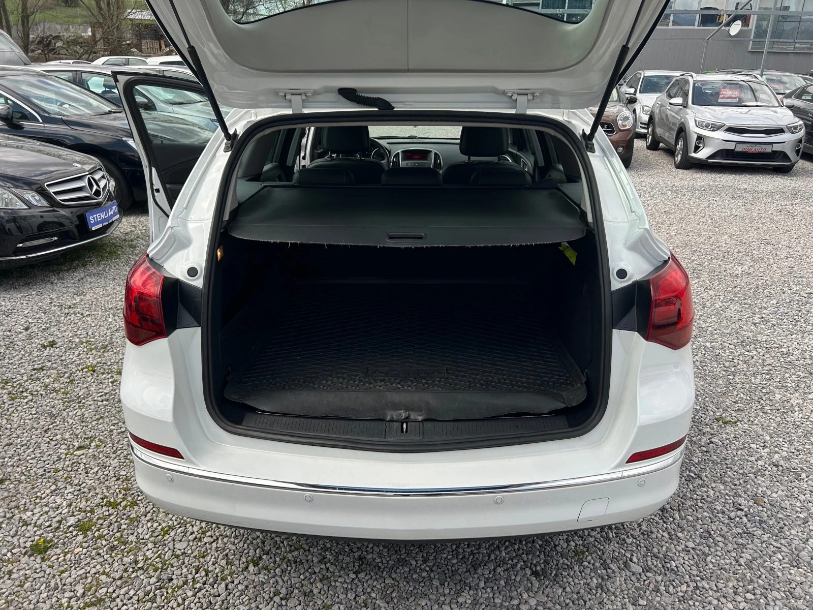 Opel Astra 1, 7CDTI EURO5A, снимка 14 - Автомобили и джипове - 54236197