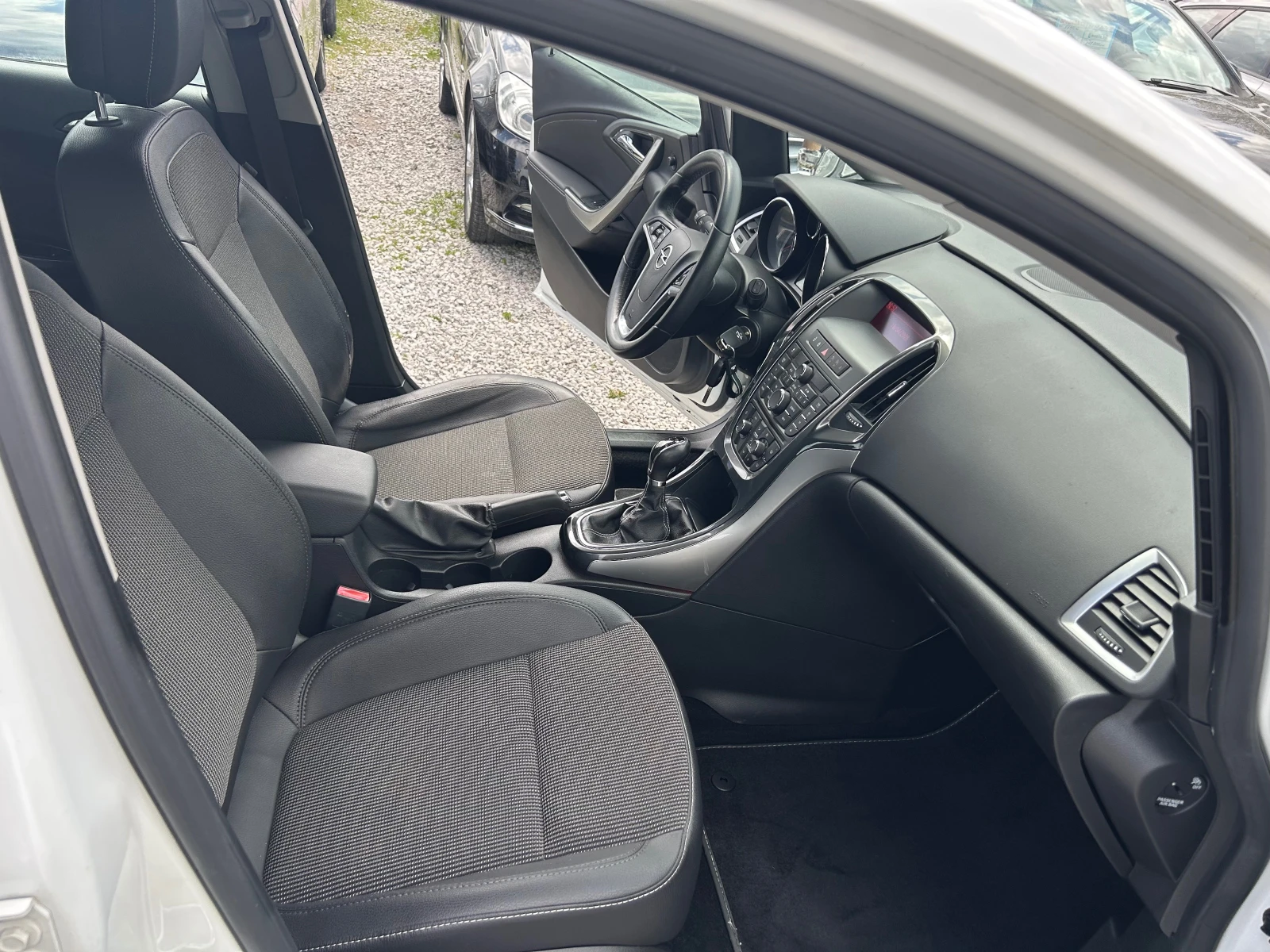 Opel Astra 1, 7CDTI EURO5A, снимка 13 - Автомобили и джипове - 54236197