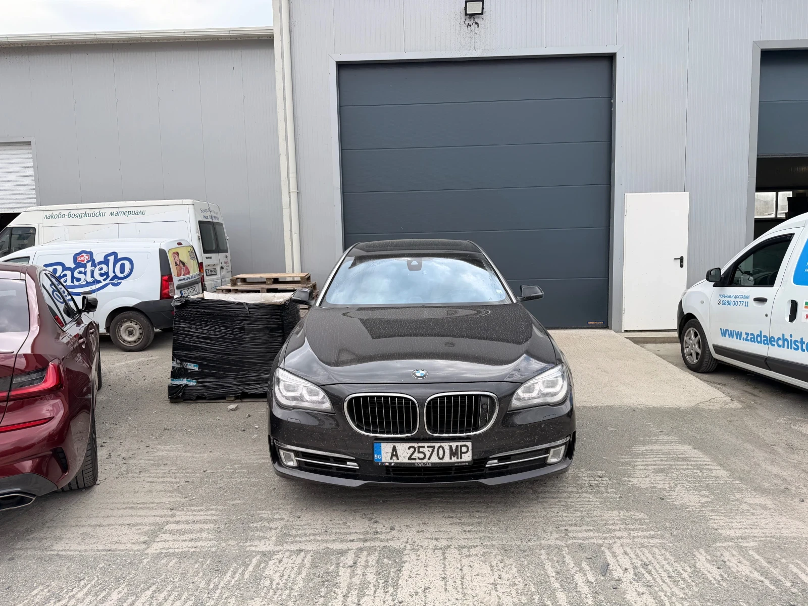 BMW 750 Ld xDrive Individual , снимка 2 - Автомобили и джипове - 54631869