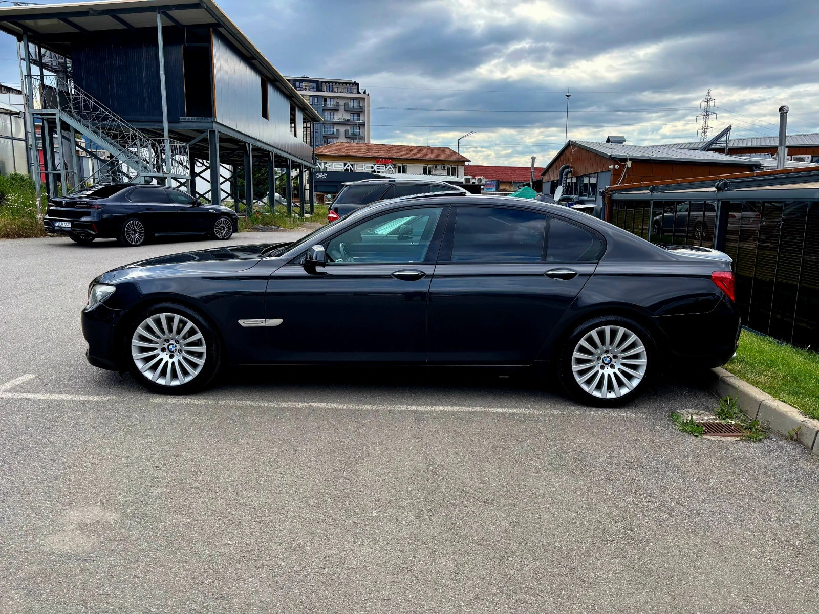 BMW 730  - сменени вериги, реални километри, вакум, FULL !, снимка 5 - Автомобили и джипове - 54888603