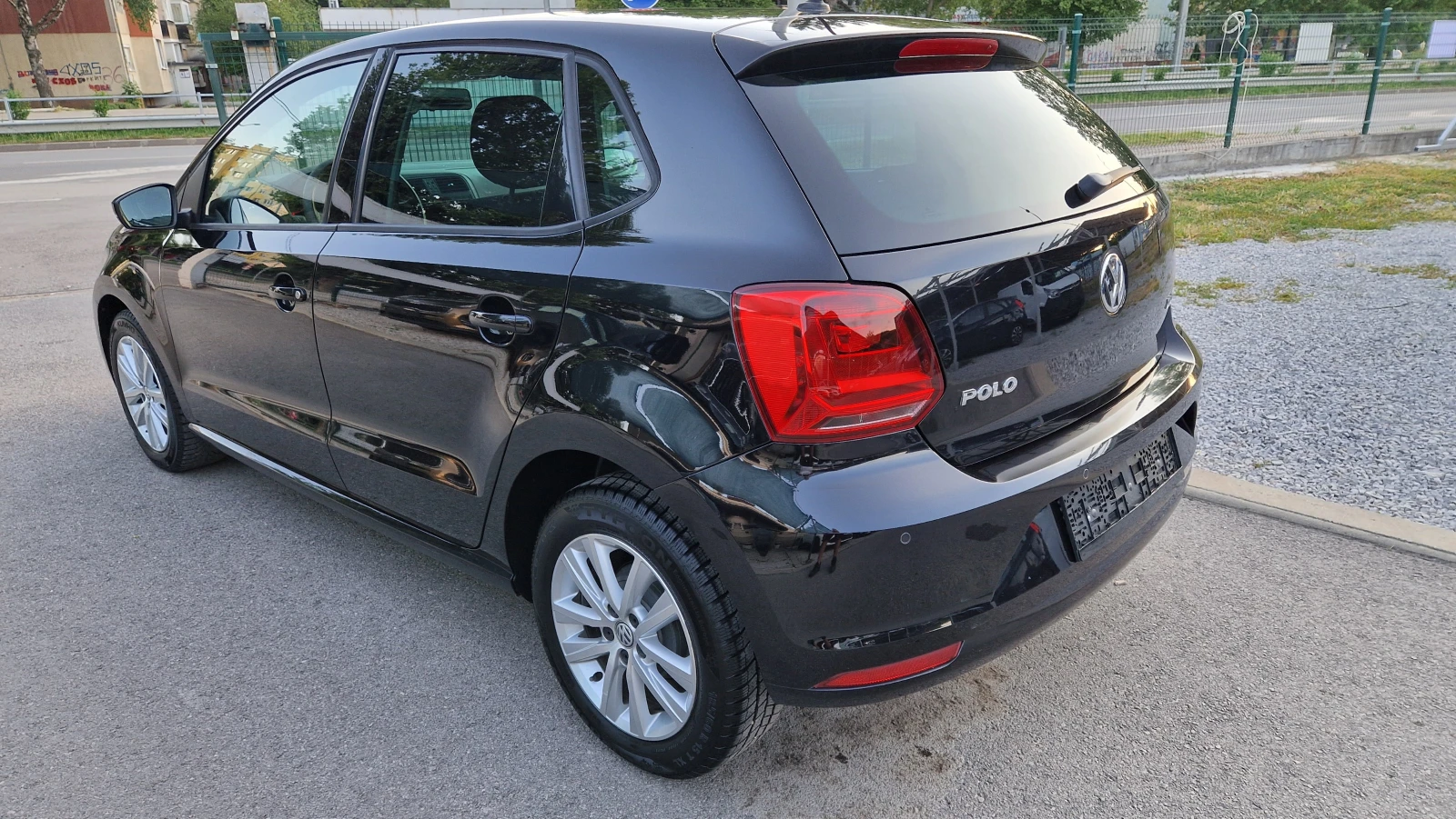 VW Polo 1.4TDI, снимка 8 - Автомобили и джипове - 55052360