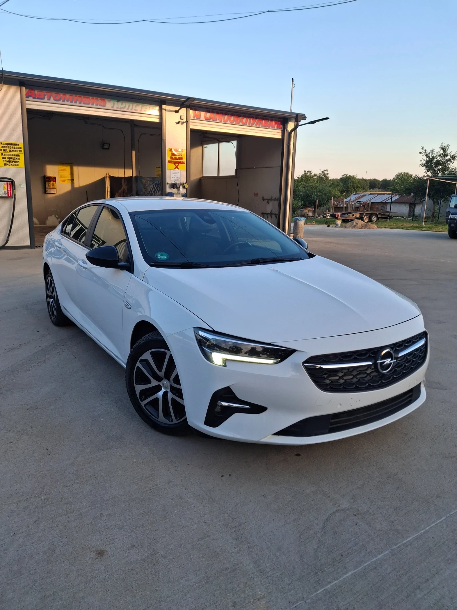 Opel Insignia Grand Sport 1.5D 122 к.с