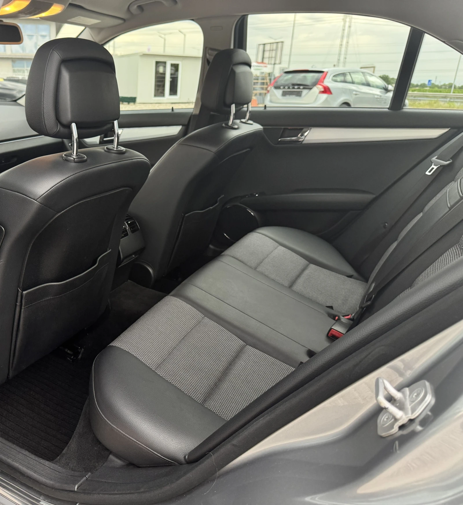 Mercedes-Benz C 220 2.2CDI AVANTGARDE 171000KM, снимка 11 - Автомобили и джипове - 55235677