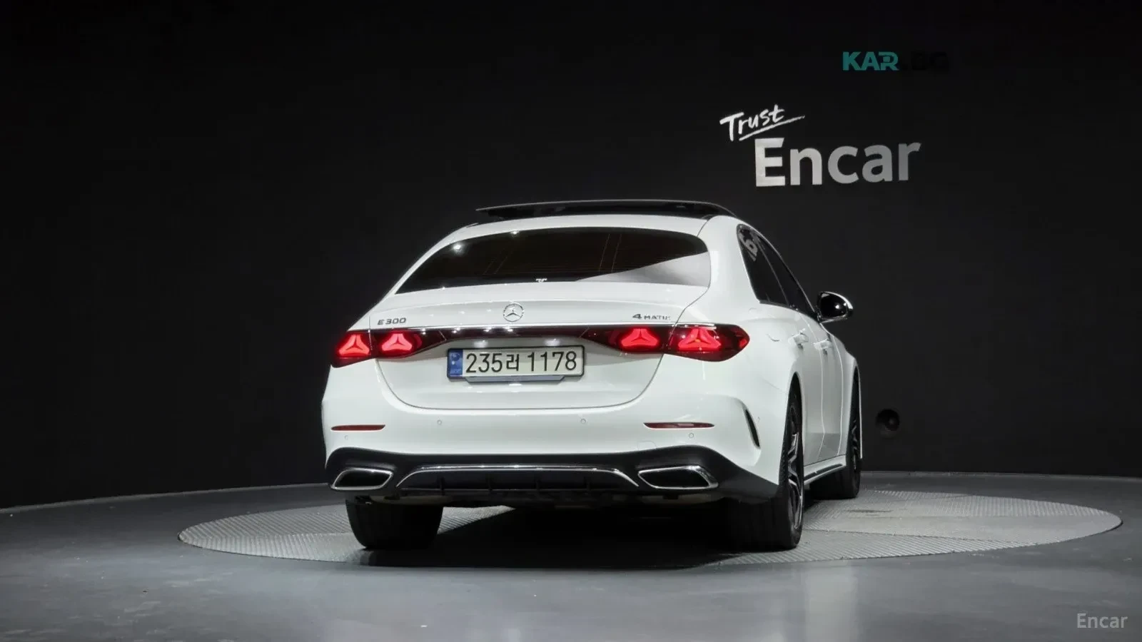Mercedes-Benz E 300 4MATIC* AMG-LINE* �����* ���������* 360* ����*  | Mobile.bg � ����������� 13
