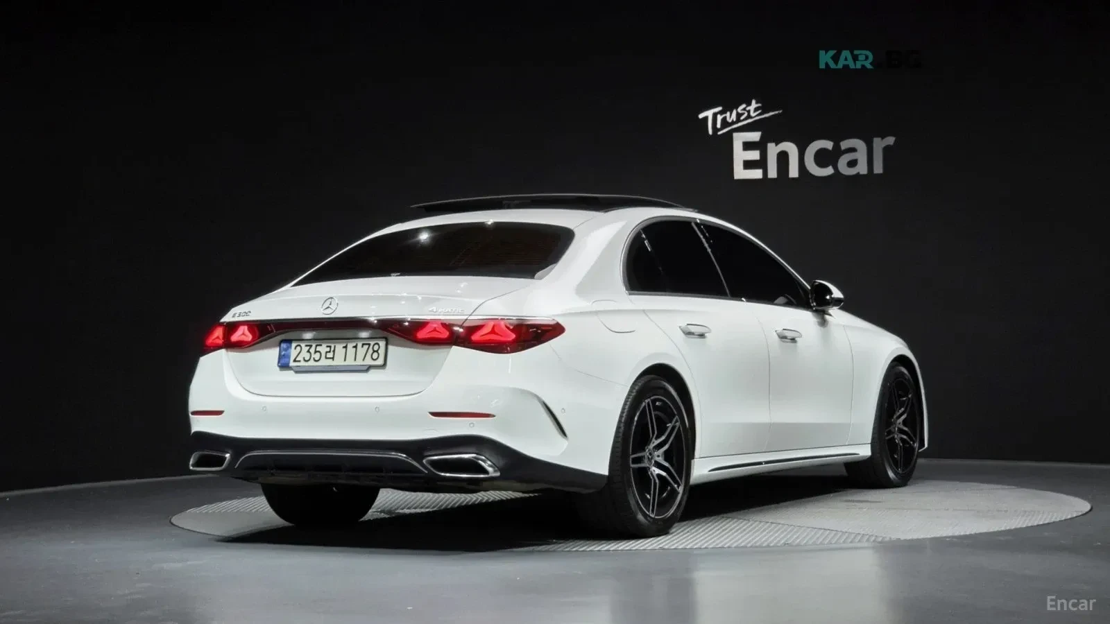 Mercedes-Benz E 300 4MATIC* AMG-LINE* �����* ���������* 360* ����*  | Mobile.bg � ����������� 12