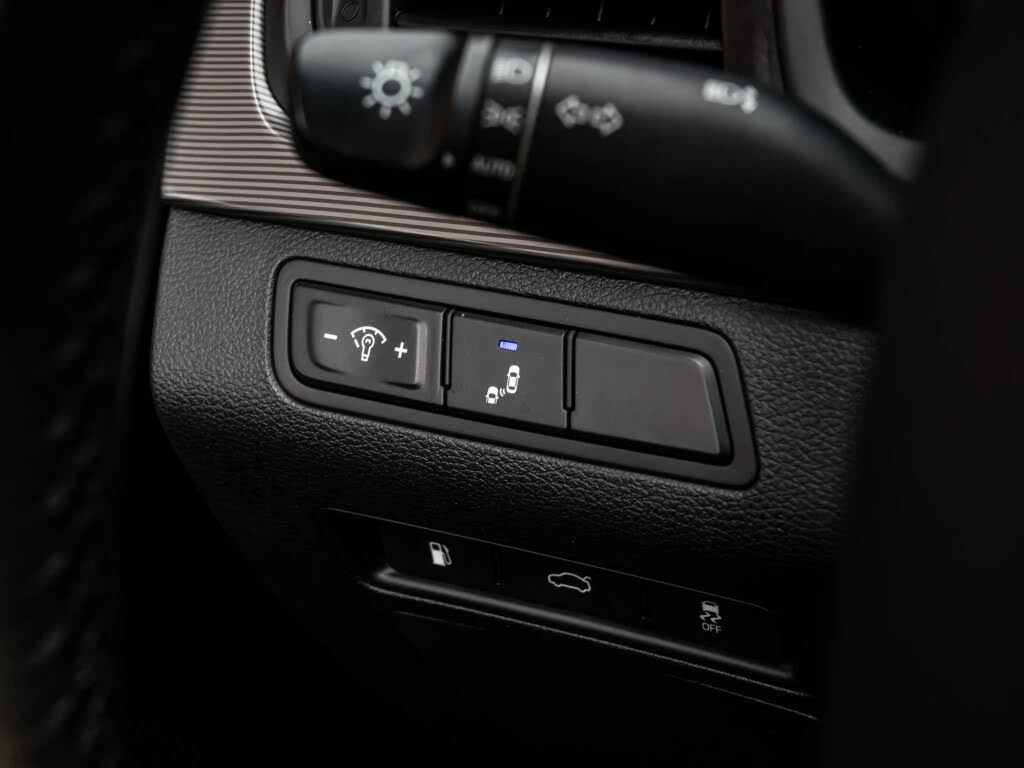 Hyundai Sonata Мъртва точка | Carplay | Keyless, снимка 14 - Автомобили и джипове - 55645744